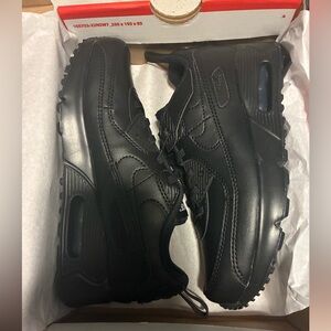 Boys black Nike air max 90